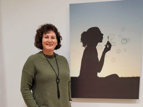 Jeannine Rücker, Ausstellung der Künstlerinnengruppe females  "schön"  in der Galerie des Stadtmuseums Bad Tölz, Marktstr. 48 vom 05.11.2022 bis 24.11.2022