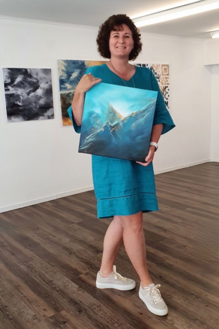 Jeannine Rücker, Ausstellung der Künstlerinnengruppe females  "Déjà vue?"  im Kunstturm am Schwankl-Eck in Wolfratshausen, Obermarkt 33