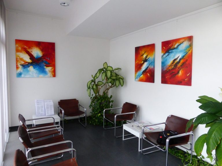 01.07.2014 - 31.01.2015  Einzelausstellung "Farbwelten"  in den Räumen der Anwaltskanzlei  Luithlen & v. Stackelberg, Jeannine Rücker